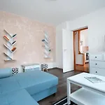 Aquilo Apartment *