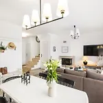 Aquilo Apartment