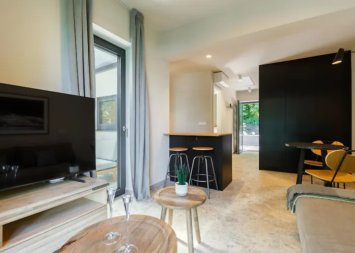 Apartament Aquilo *