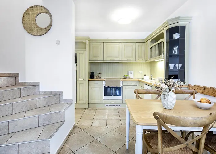 Apartament Aquilo *